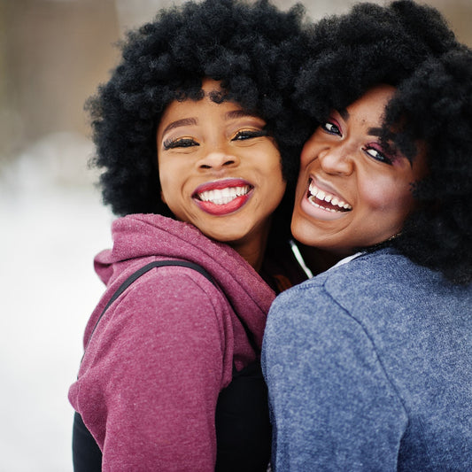 Coiffer les cheveux crépus au quotidien. Tout un art !